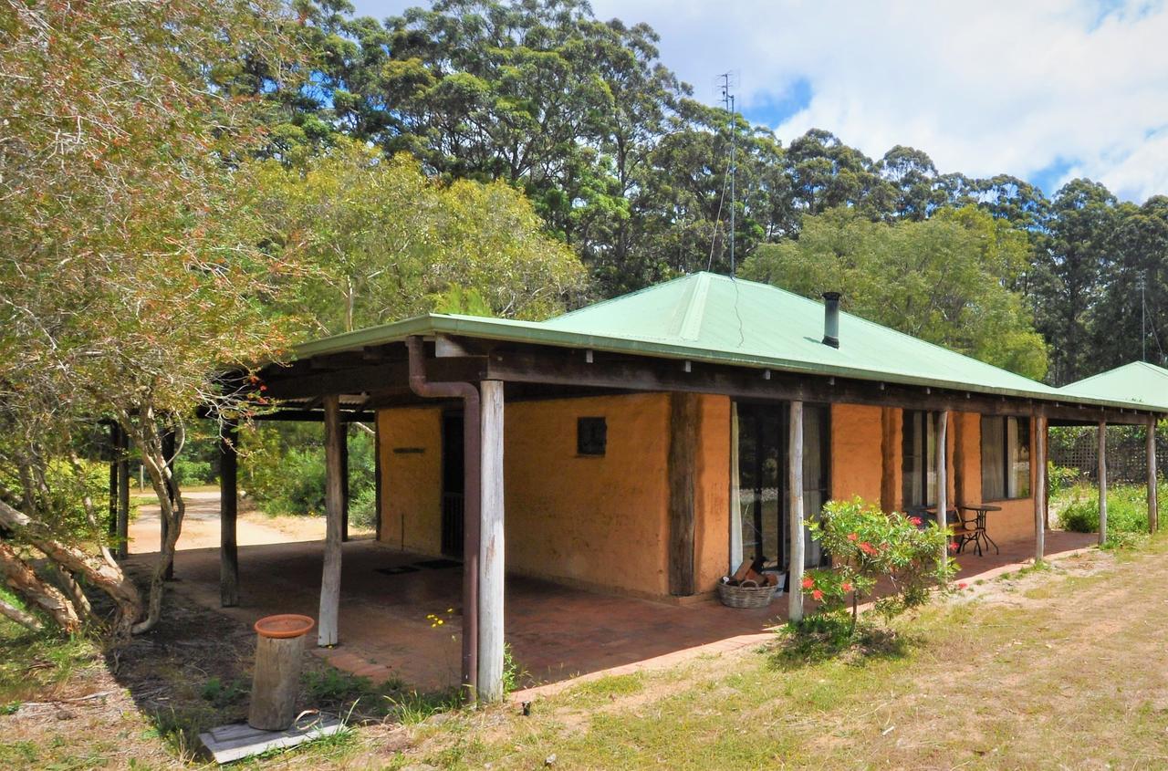 Treenbrook Cottages Pemberton Exterior foto