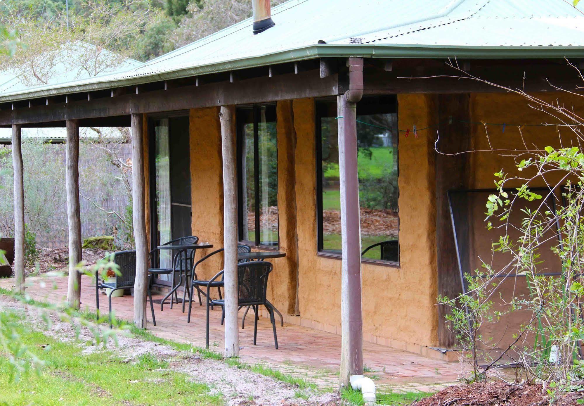 Treenbrook Cottages Pemberton Exterior foto