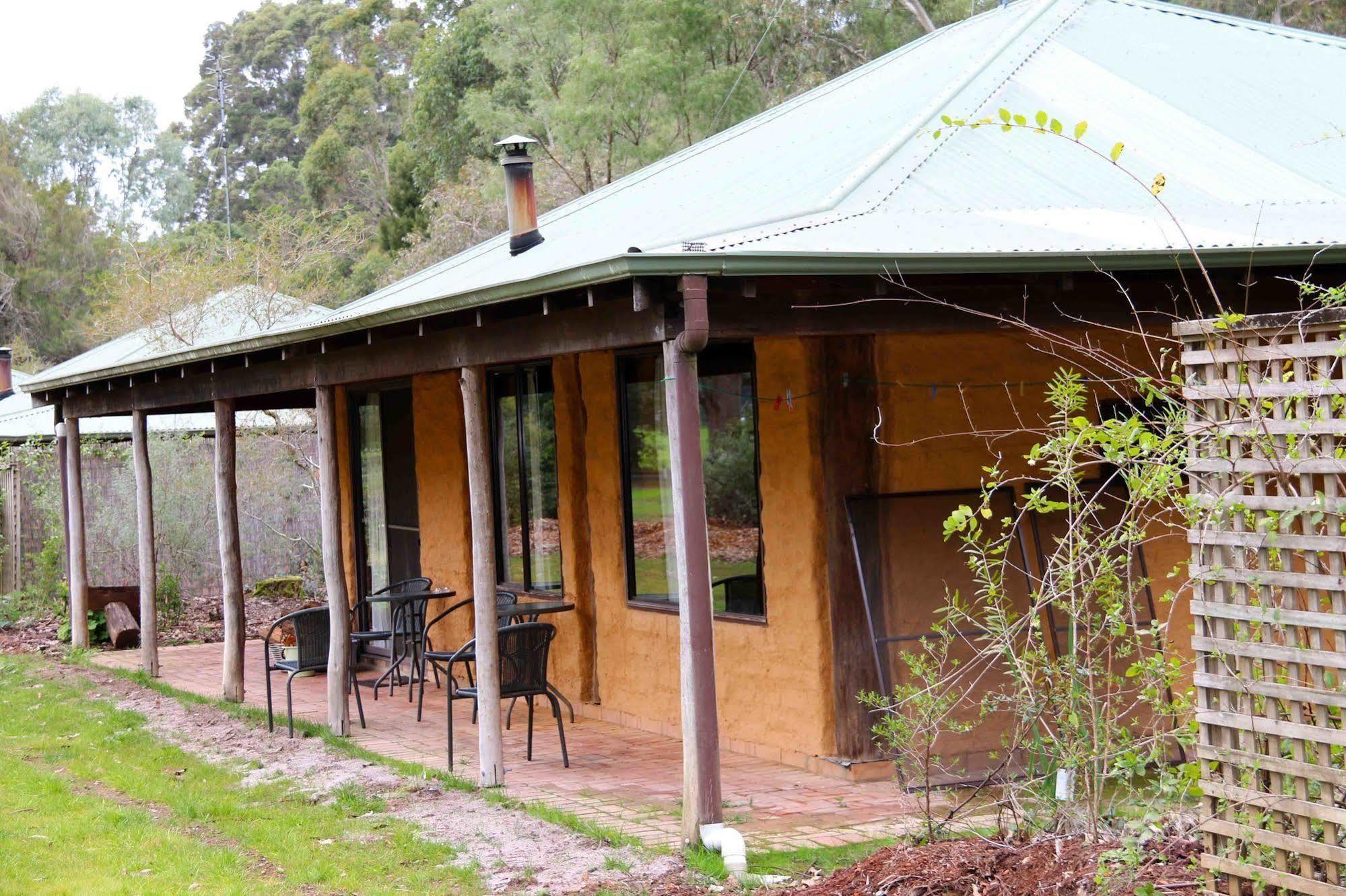 Treenbrook Cottages Pemberton Exterior foto